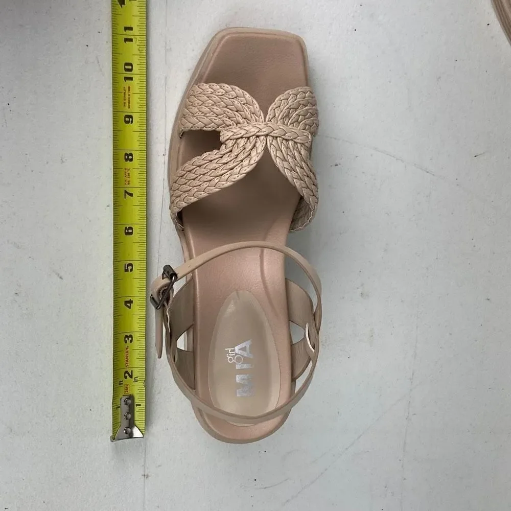 MIA Geraldine Chunky Strap Buckle Heels Sandals Women’s Size 10 NEW